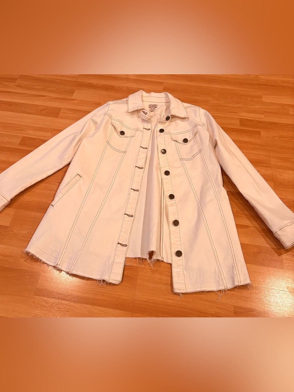 LOGO Lori Goldstein White Denim Jacket - Classic Button Front